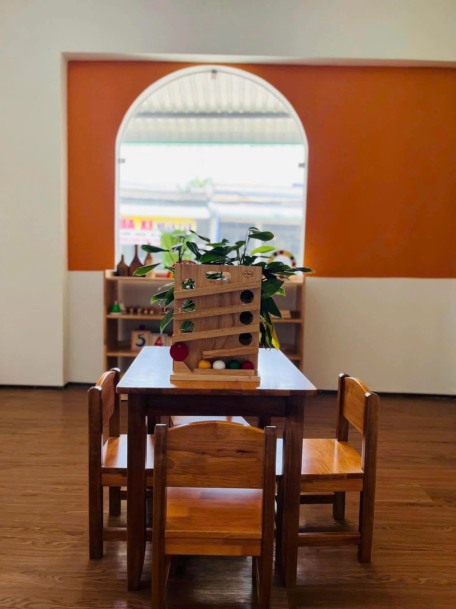 Không gian và trang thiết bị tại các cơ sở Măng Non